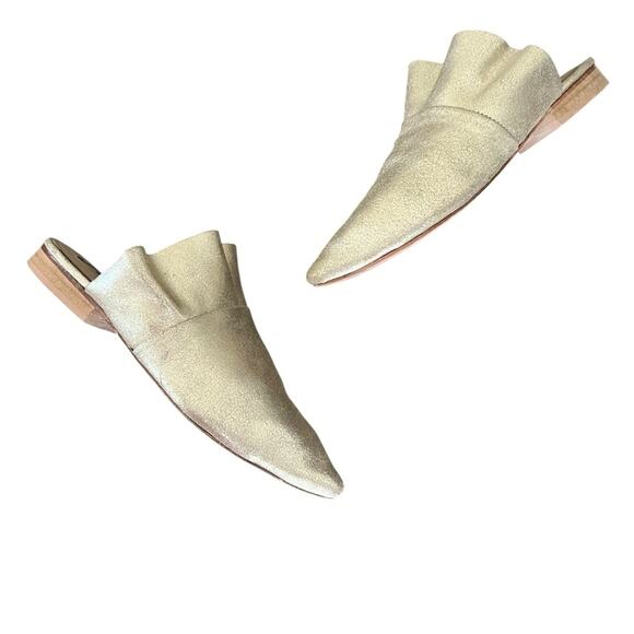 Free People Sienna Gold Metallic Point Toe Leather Ruffle Slip On Flats Size 37 - Picture 5 of 12